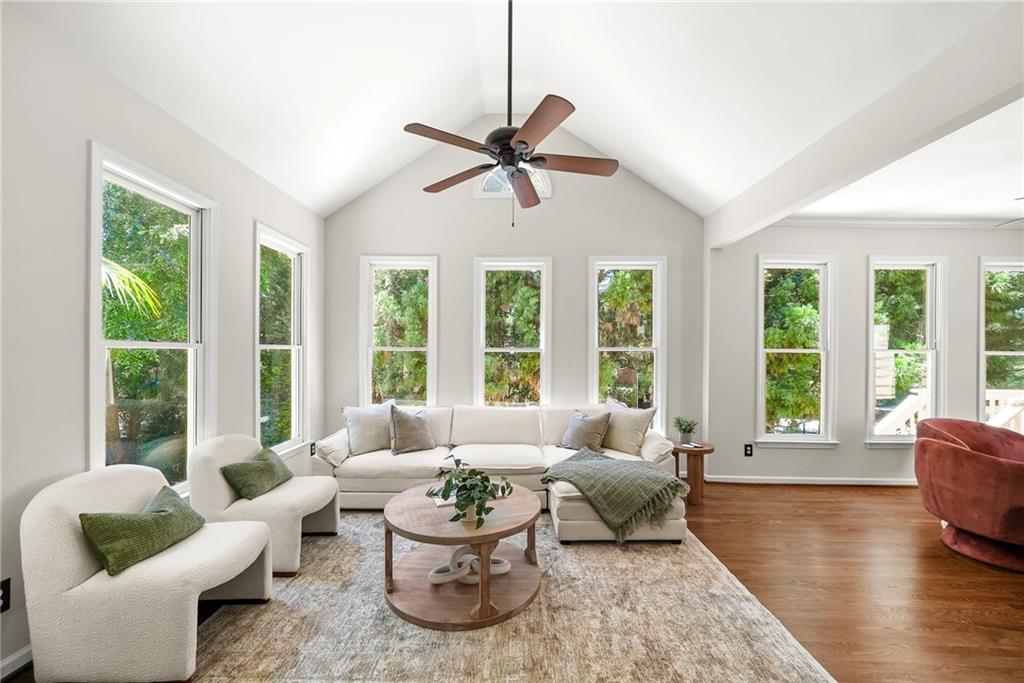 200 York Town Circle