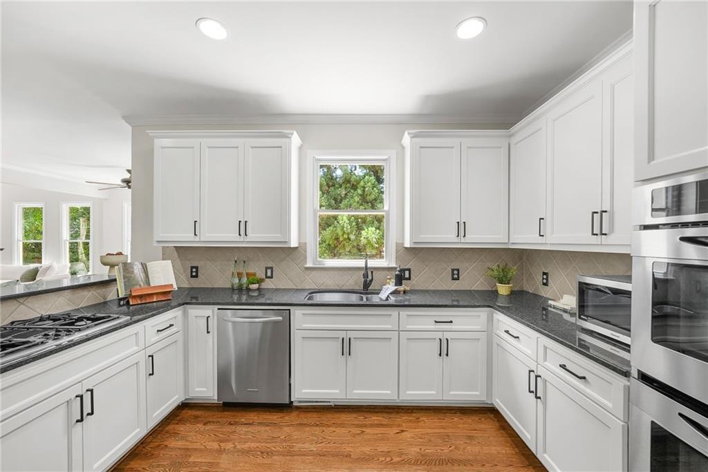 200 York Town Circle