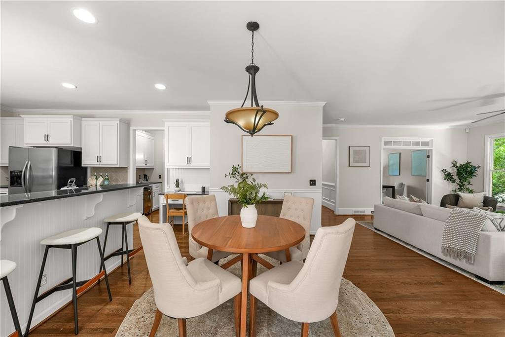 200 York Town Circle