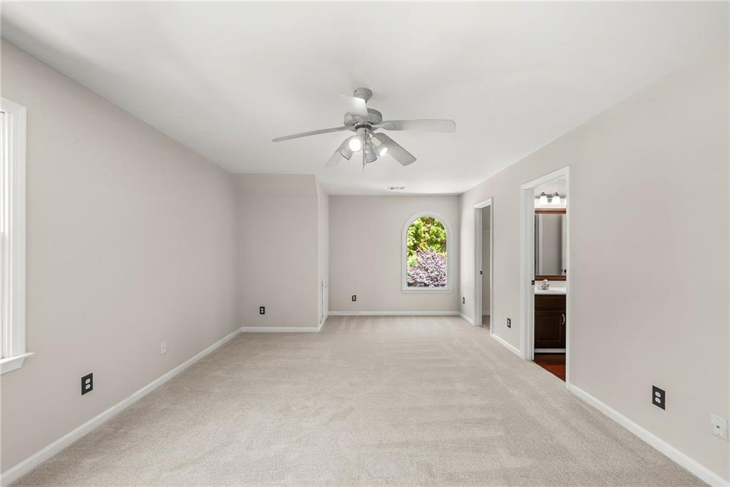 200 York Town Circle