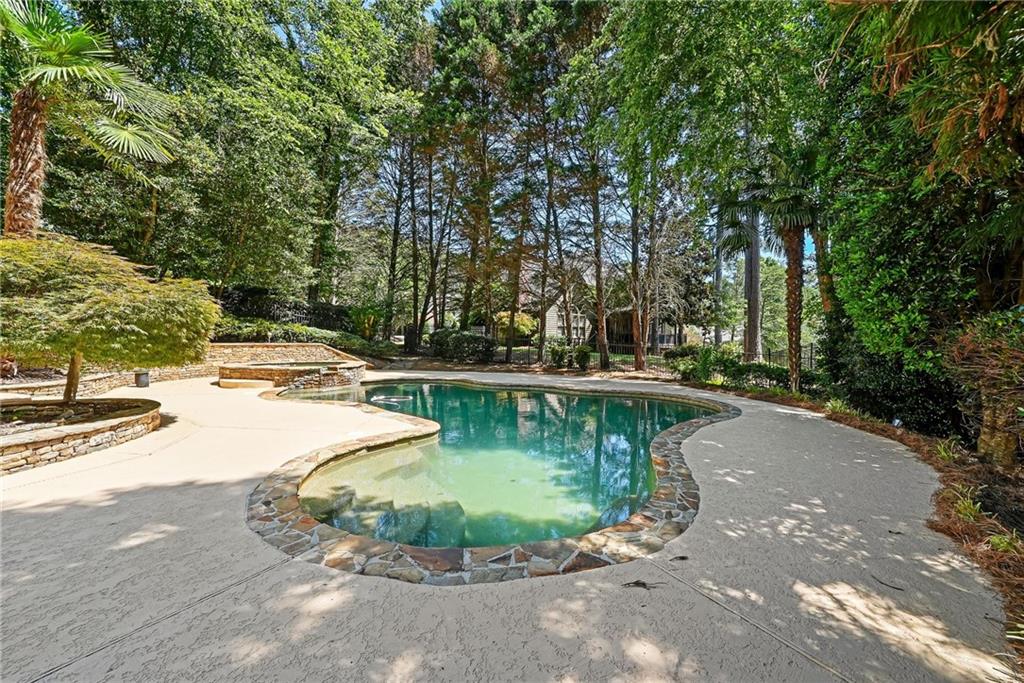 200 York Town Circle
