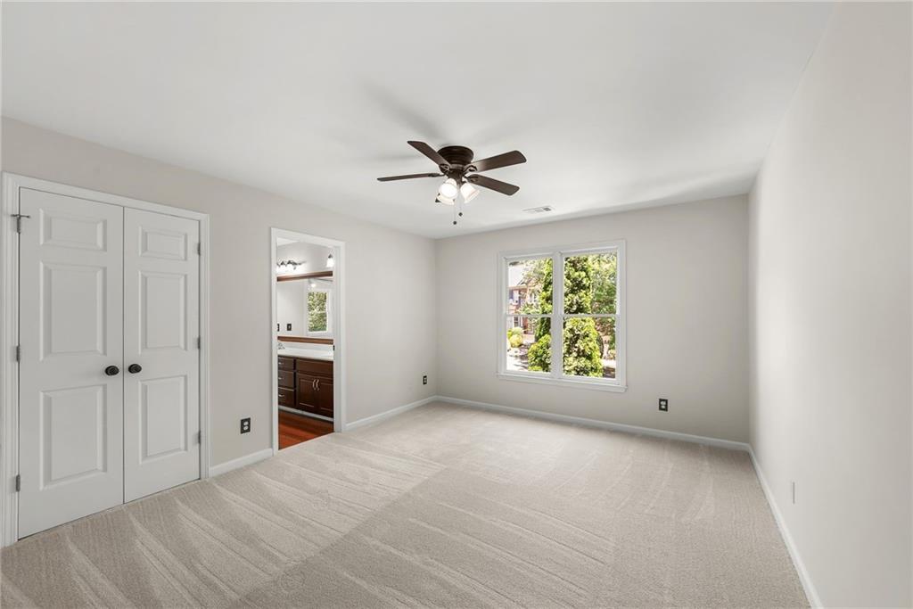 200 York Town Circle