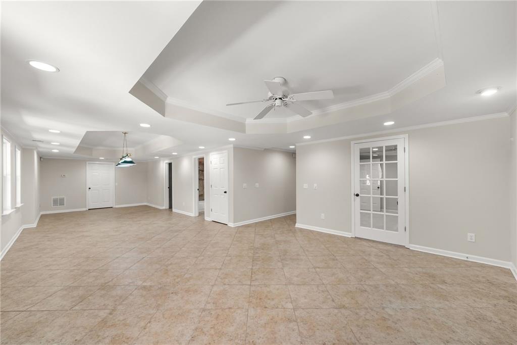 200 York Town Circle