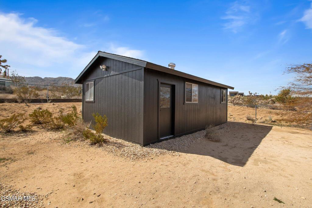7060 Saddleback Road