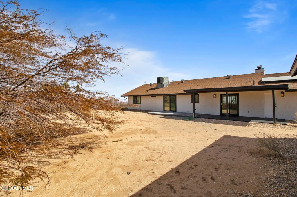 7060 Saddleback Road