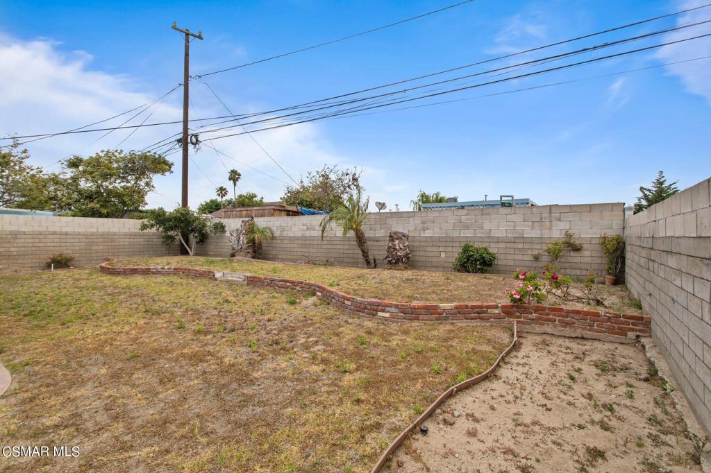 425 Simon Way