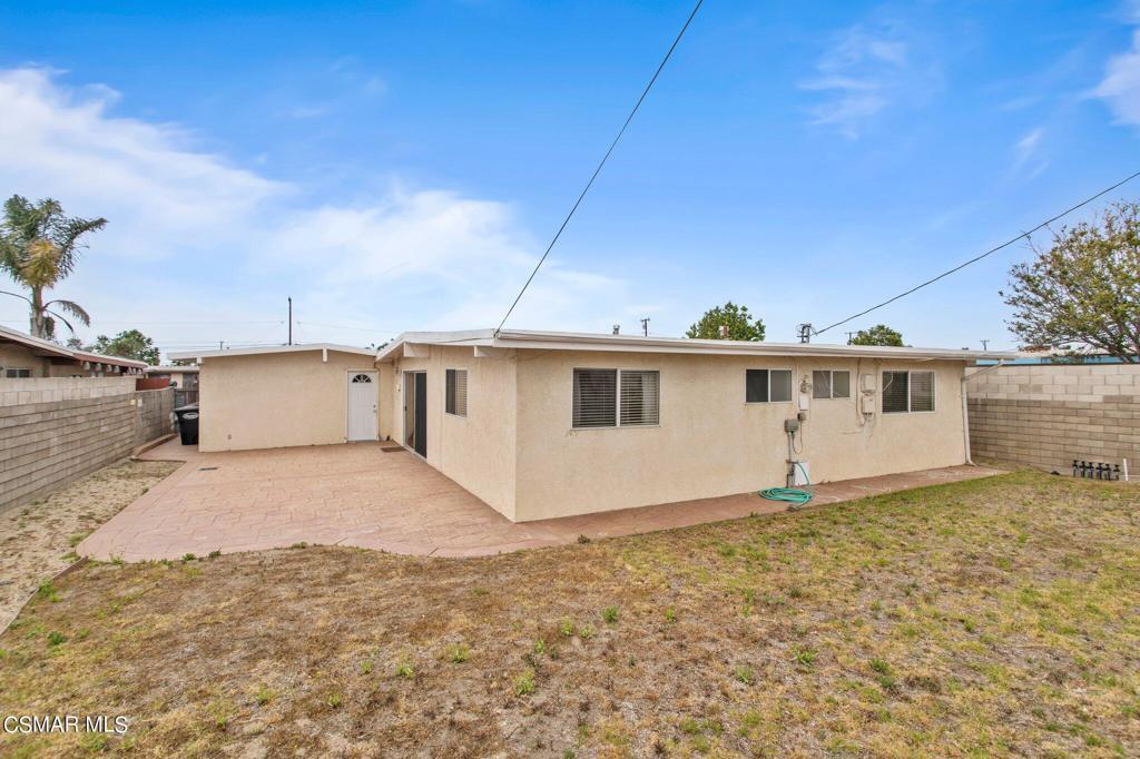 425 Simon Way