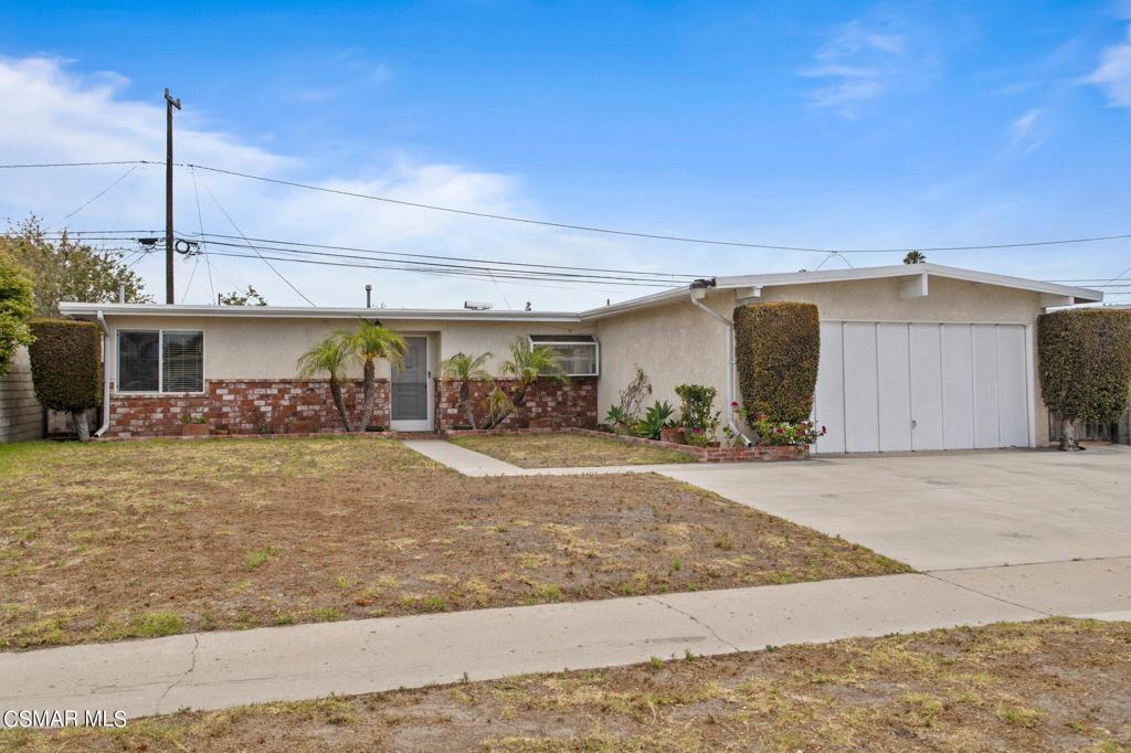 425 Simon Way