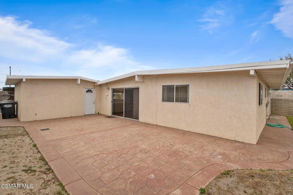 425 Simon Way