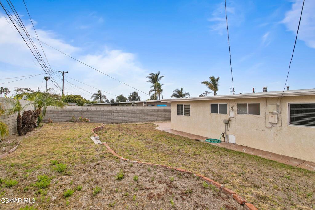 425 Simon Way