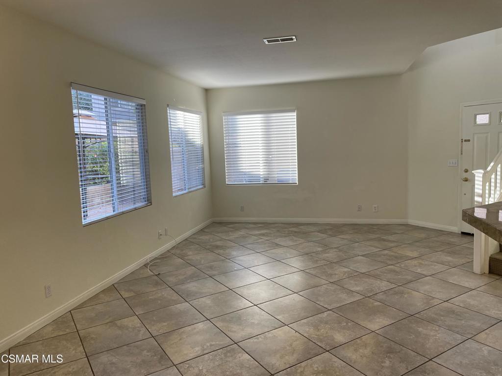 587 Hooper Avenue