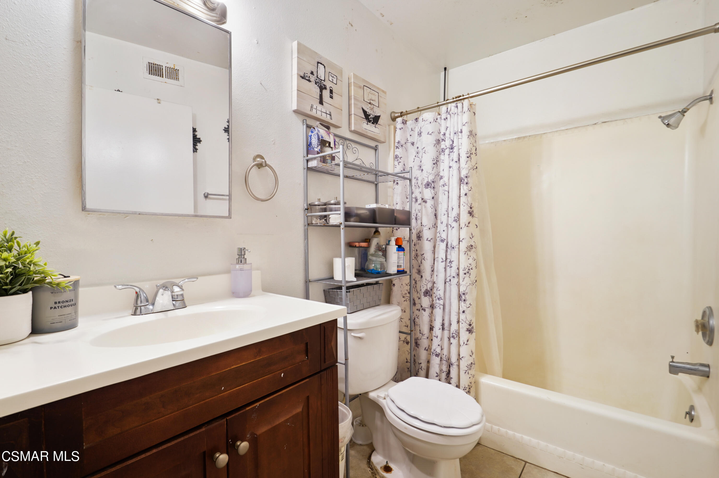 2600 El Dorado Avenue, A