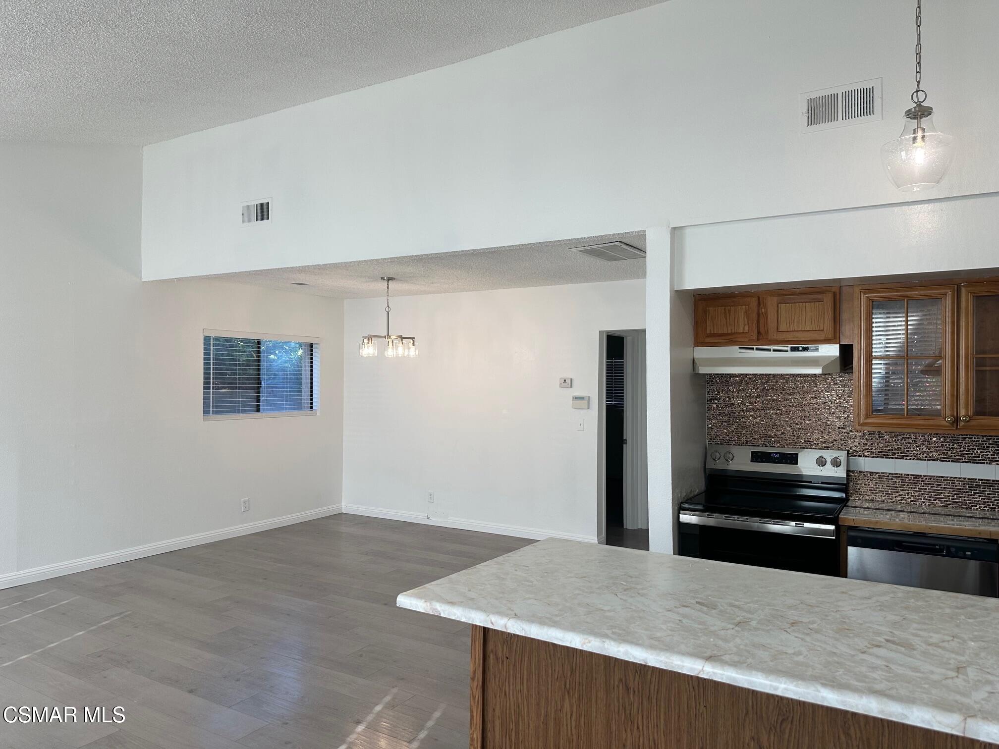 53380 Avenida Ramirez
