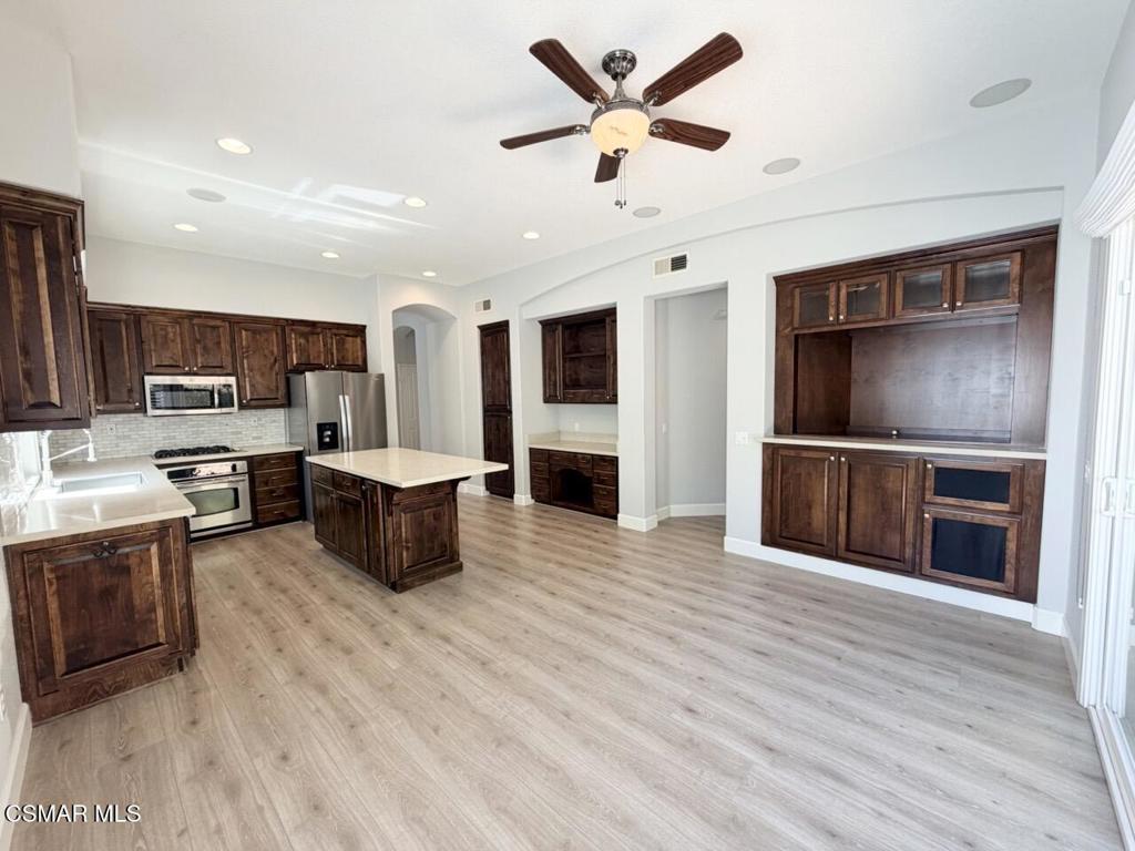 4370 Camino De La Rosa