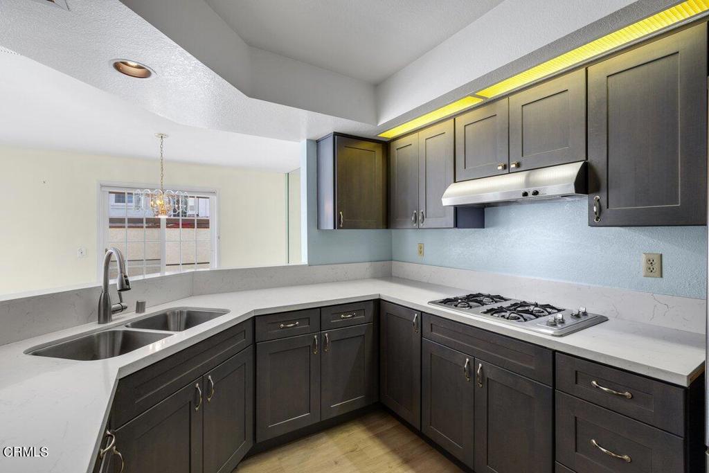 808 Calle Los Gatos