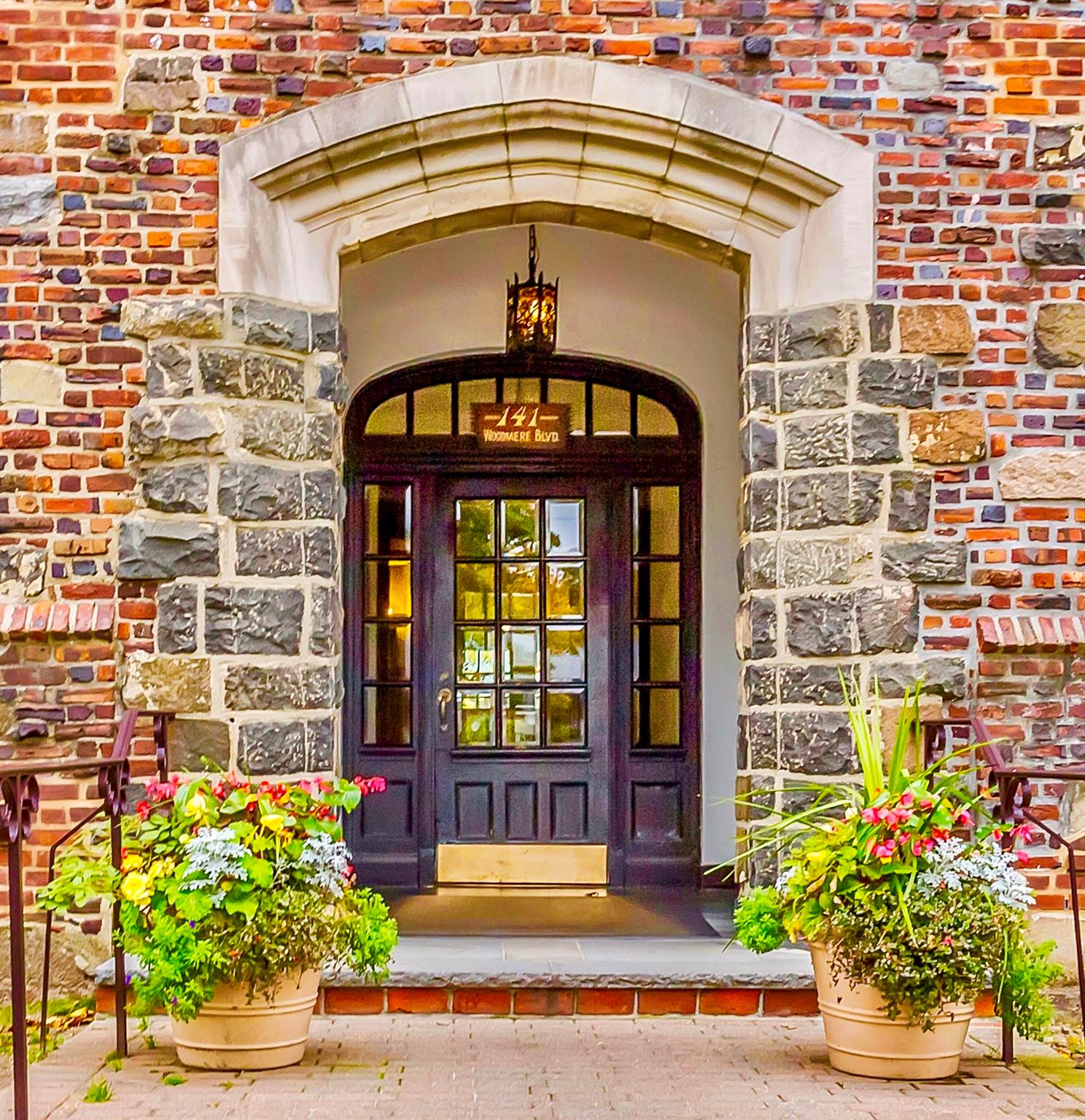 141 Woodmere Boulevard Unit: 2C