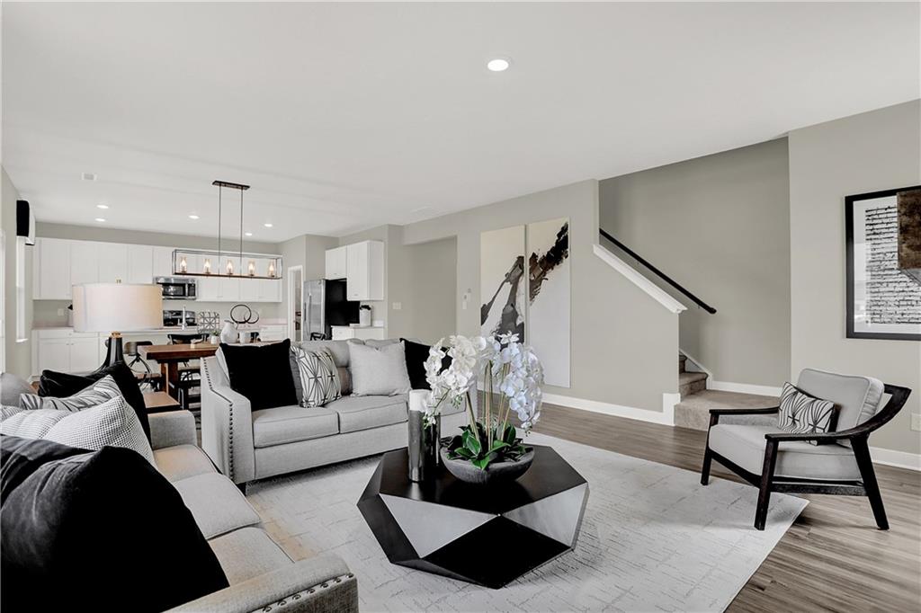 1941 Rowena Lane