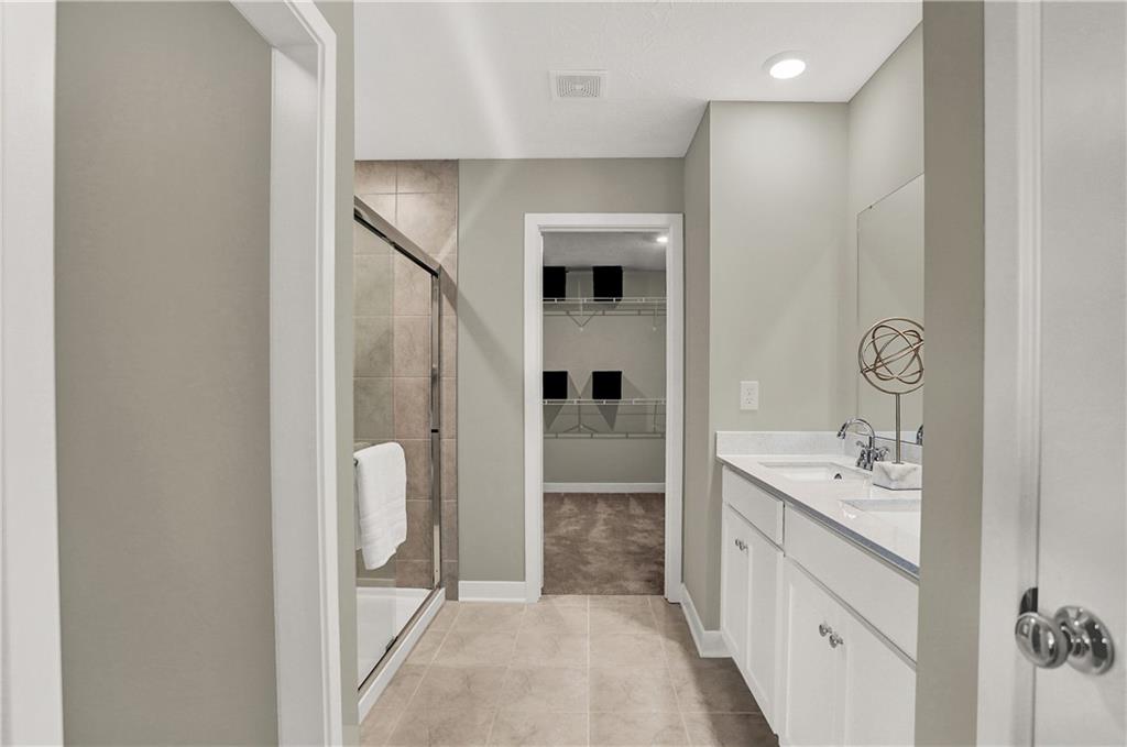 4869 Oak Hill Drive