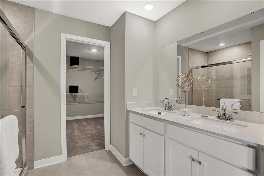 4869 Oak Hill Drive