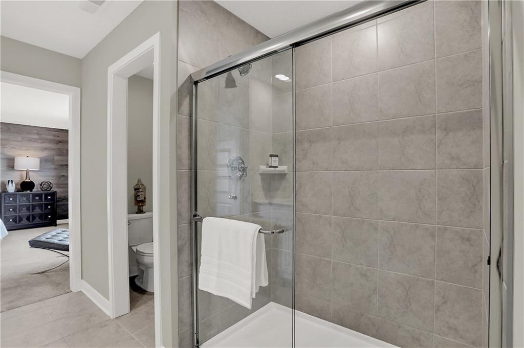 4869 Oak Hill Drive