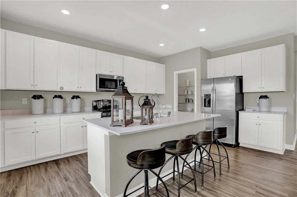 4869 Oak Hill Drive