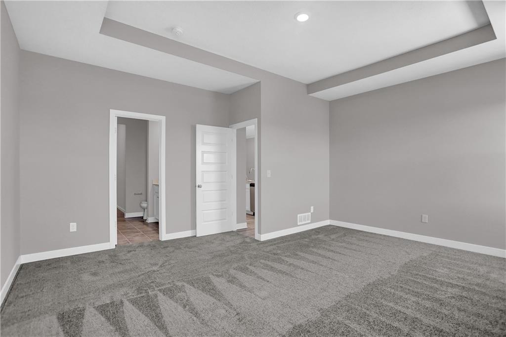 24 Lively Place