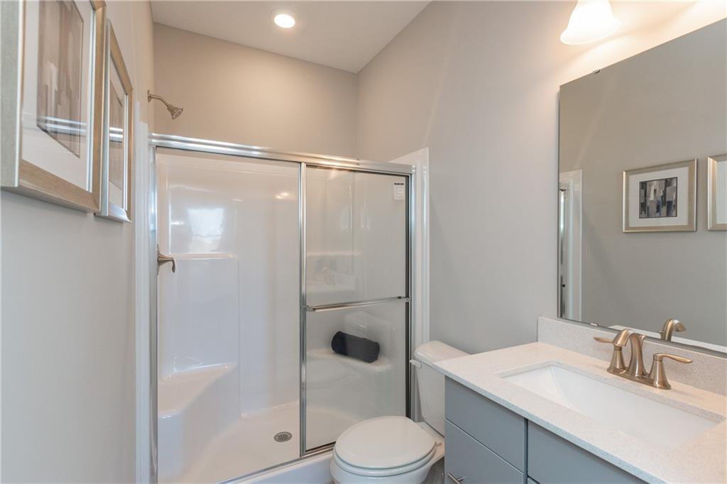 939 Edmonds Place