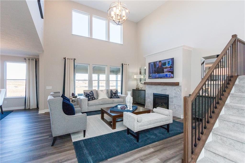 939 Edmonds Place