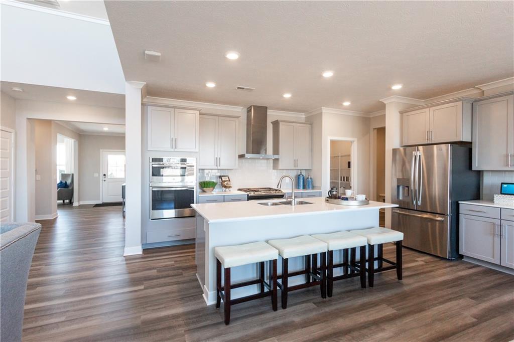 939 Edmonds Place