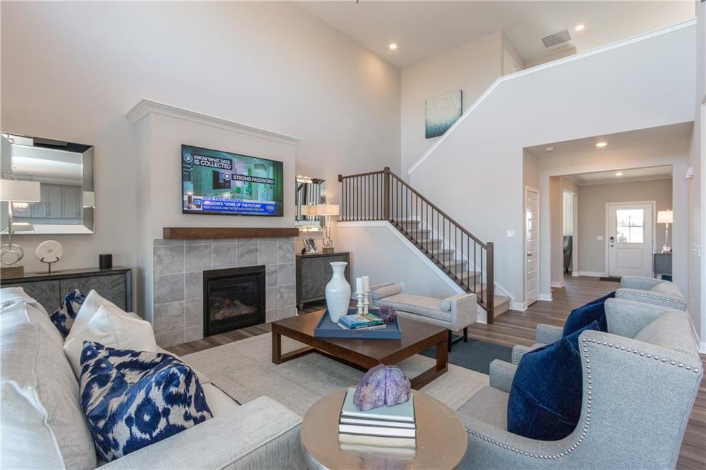 939 Edmonds Place