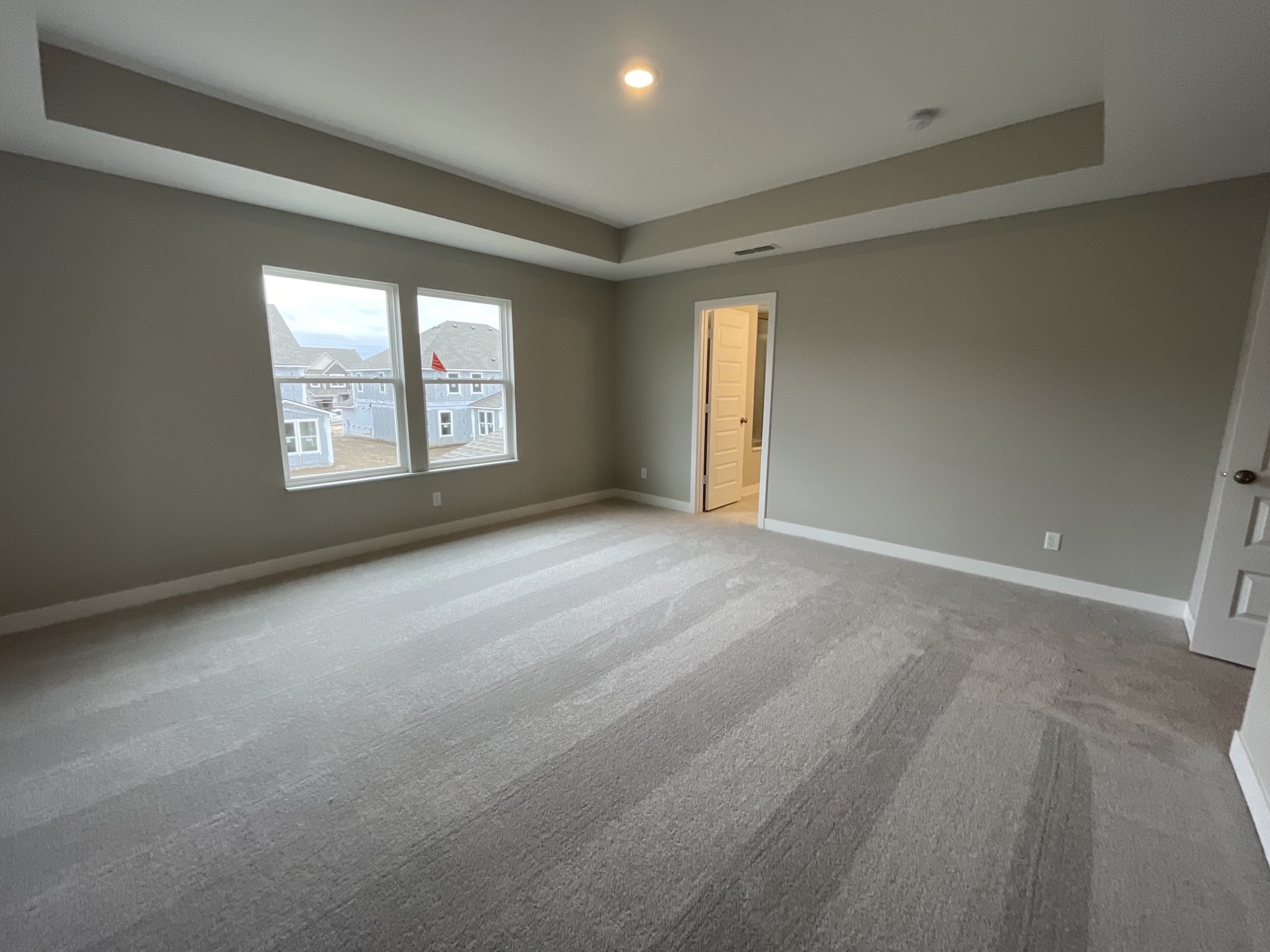 939 Edmonds Place