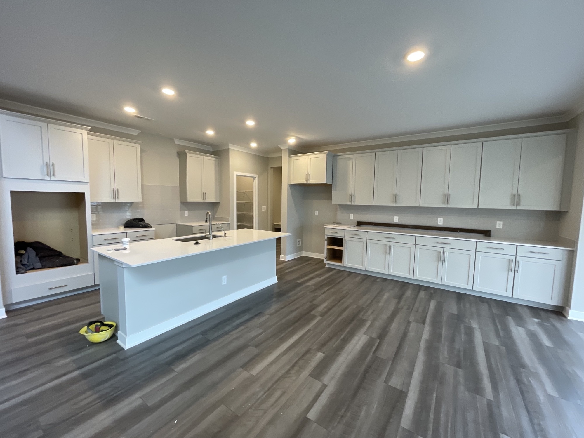 939 Edmonds Place