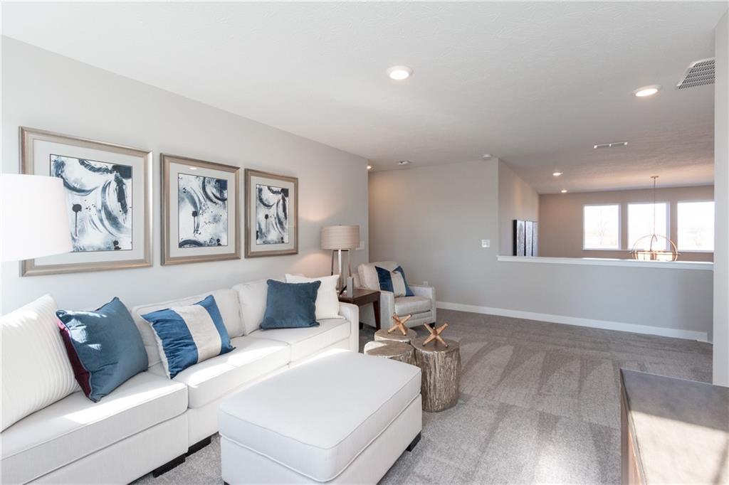 939 Edmonds Place