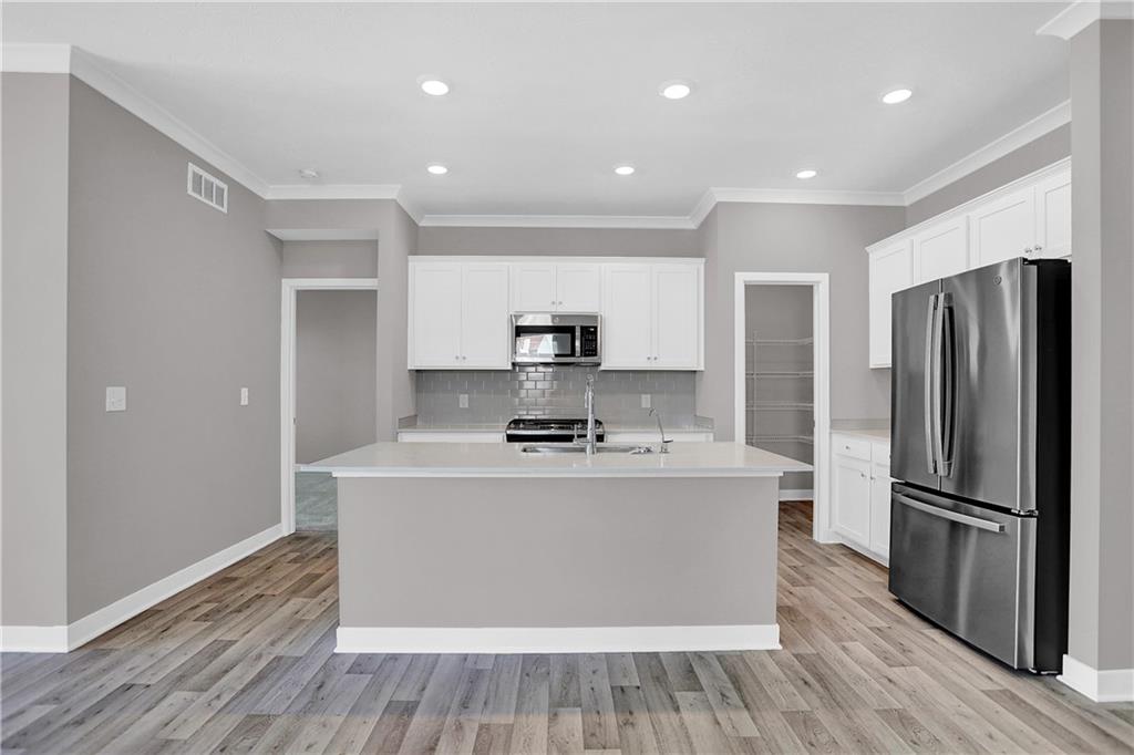 30 Lively Place