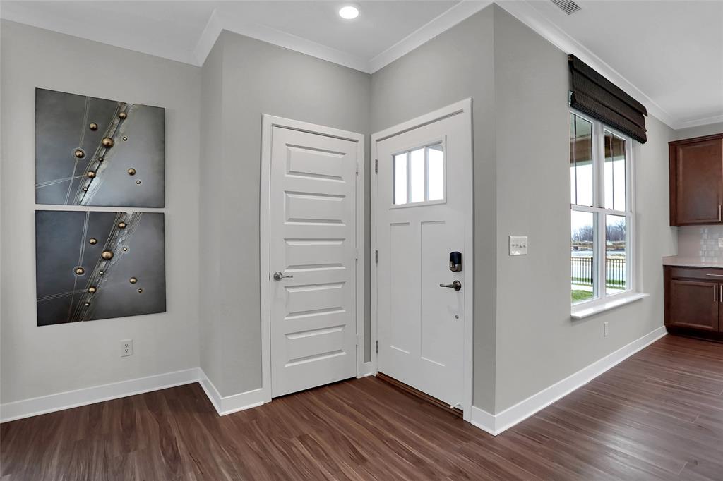 495 Ehrlich Lane