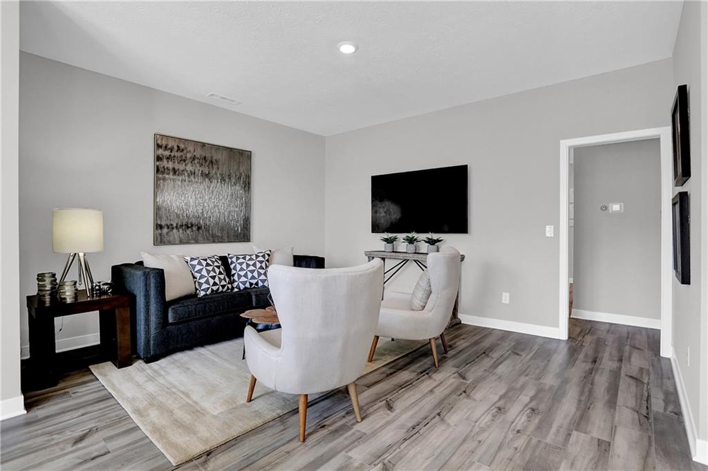 910 Barkston Lane