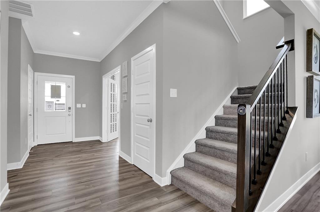 910 Barkston Lane