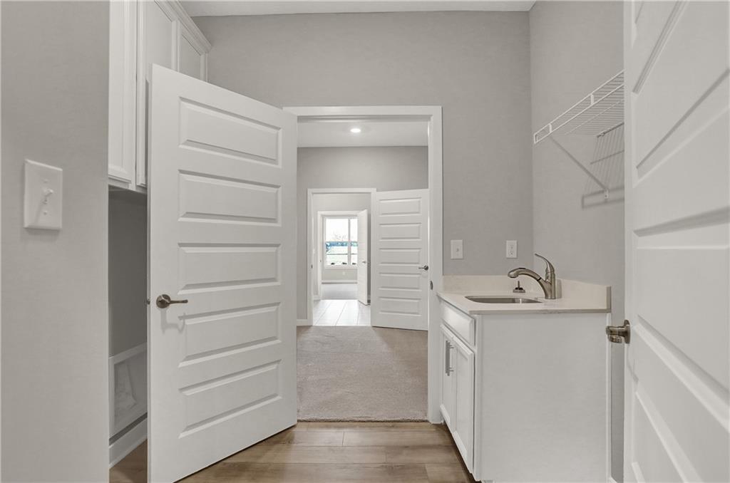 3088 Sharon Circle