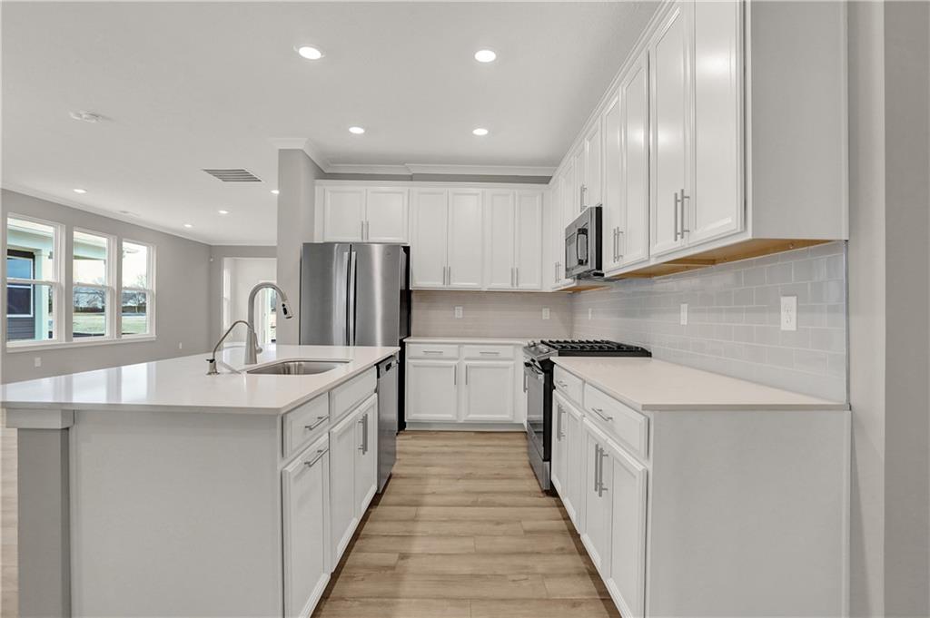 3088 Sharon Circle