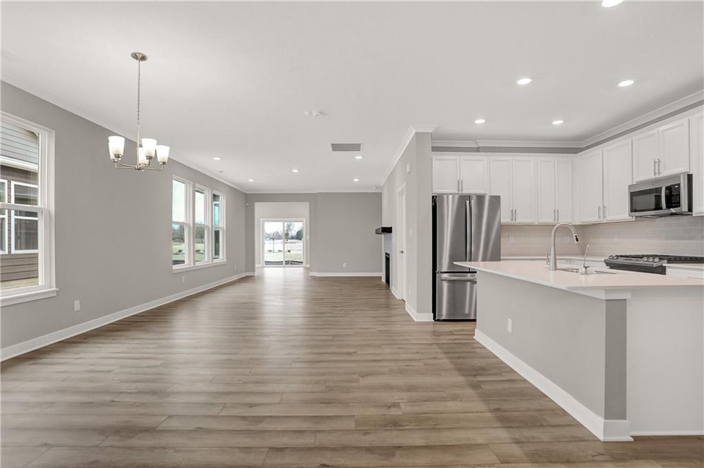 3088 Sharon Circle