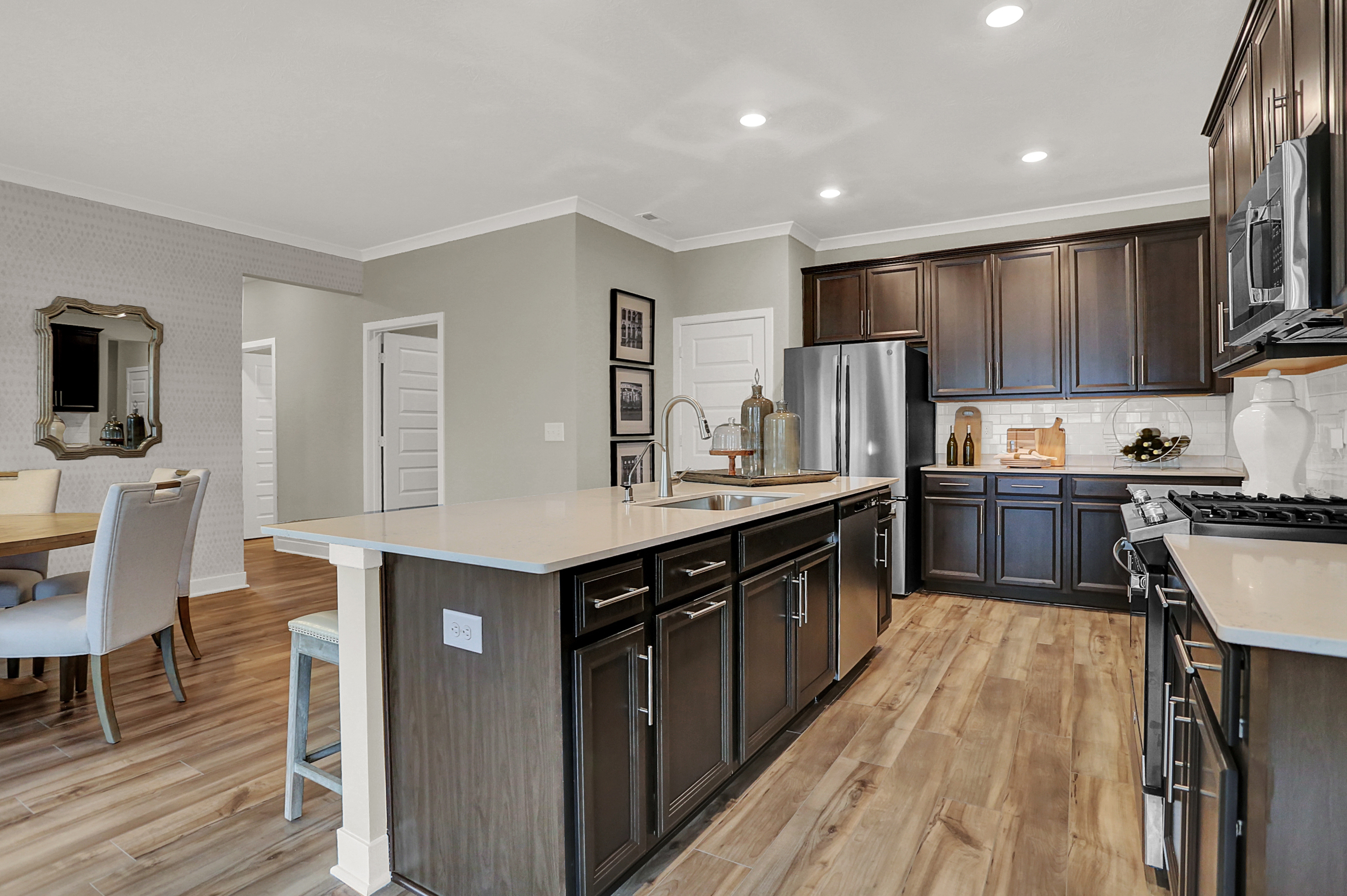 3094 Sharon Circle