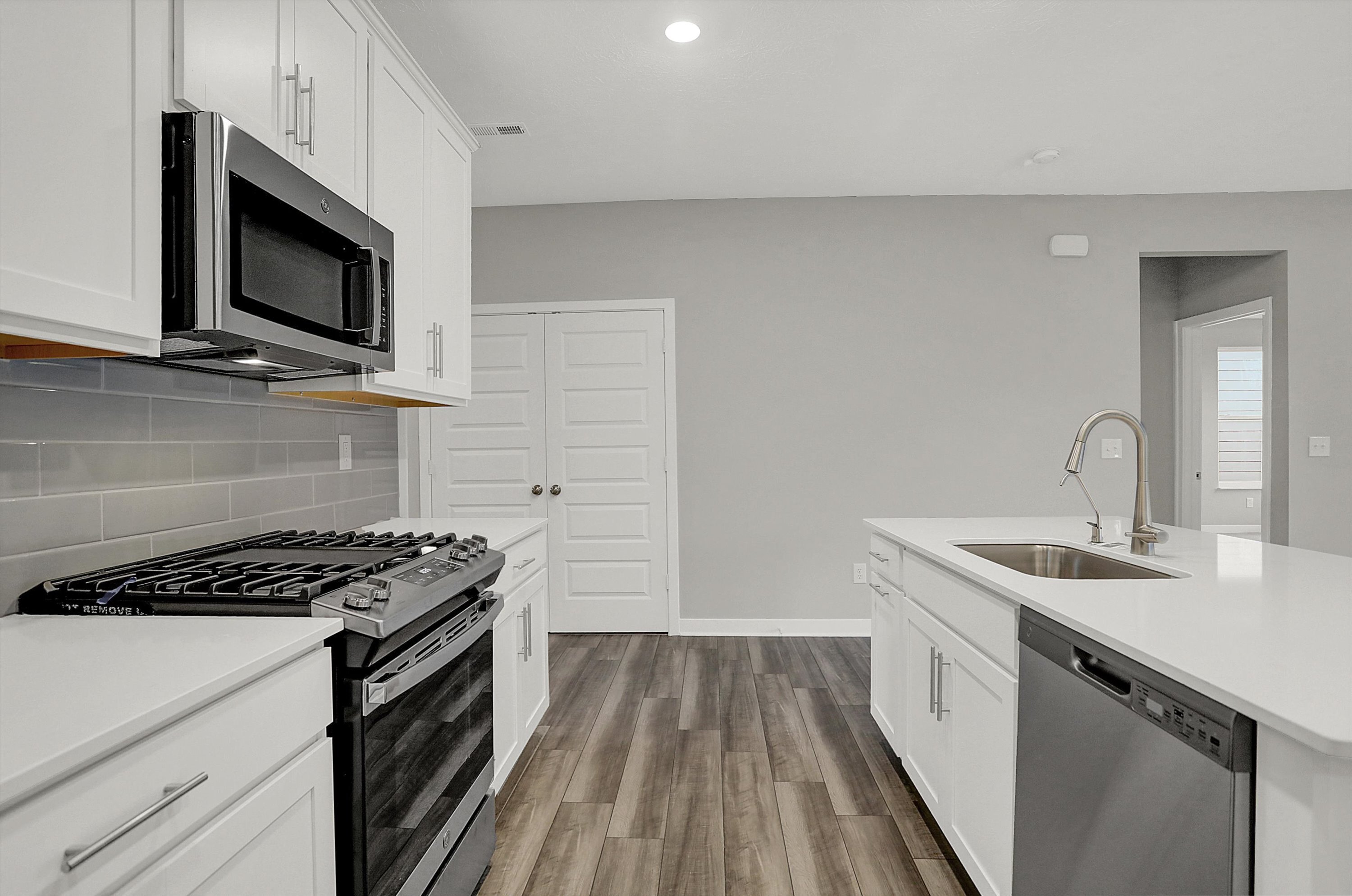 9690 Parkhurst Crossing