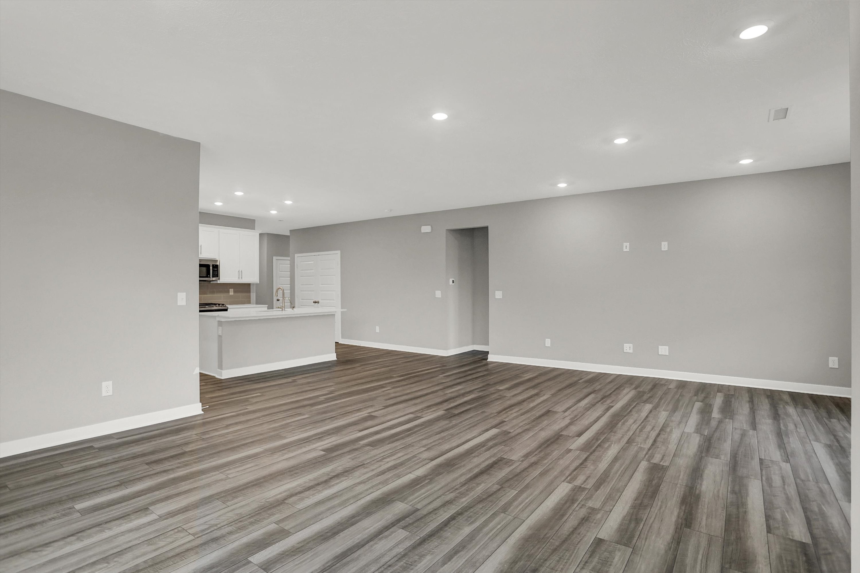 9690 Parkhurst Crossing