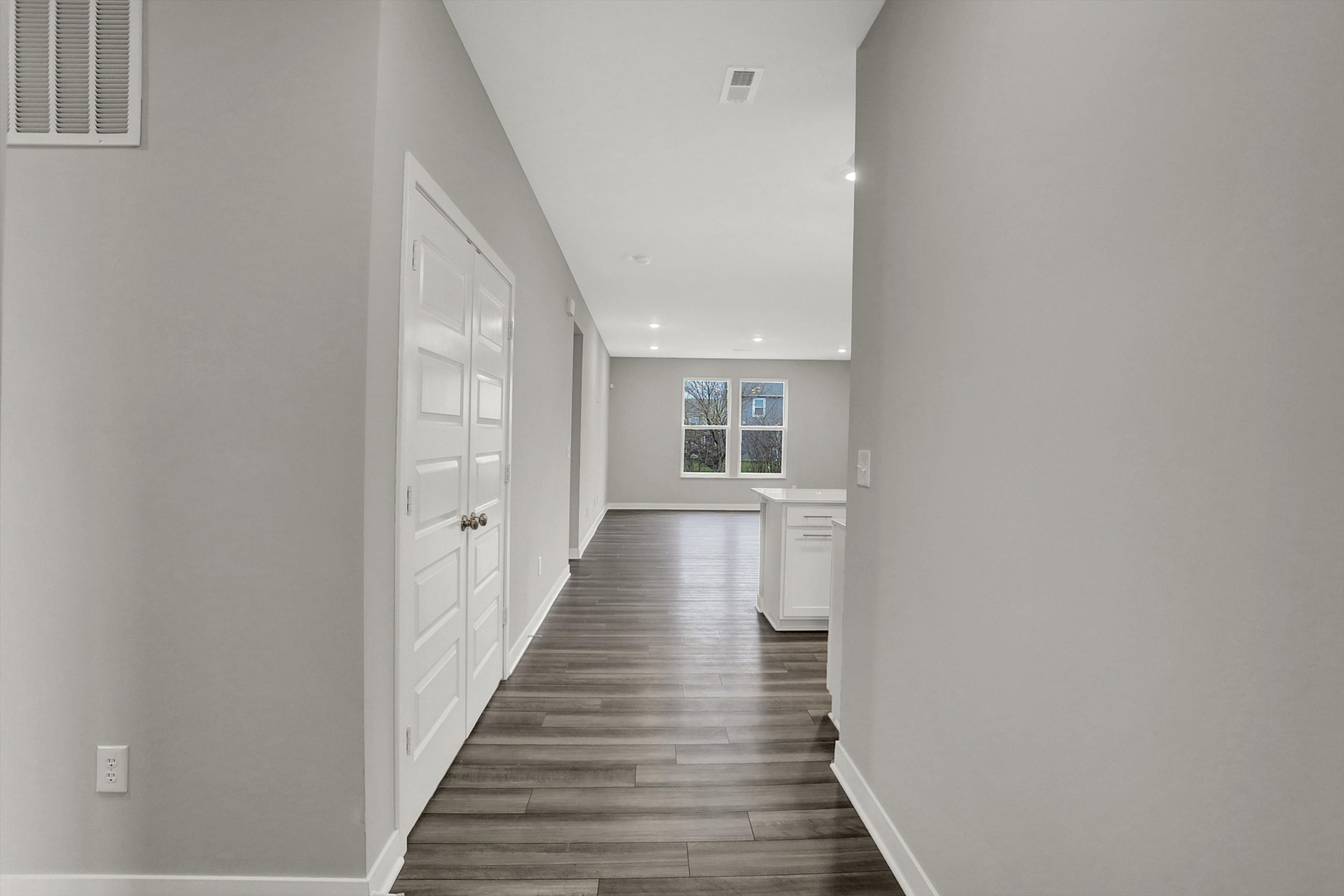 9690 Parkhurst Crossing