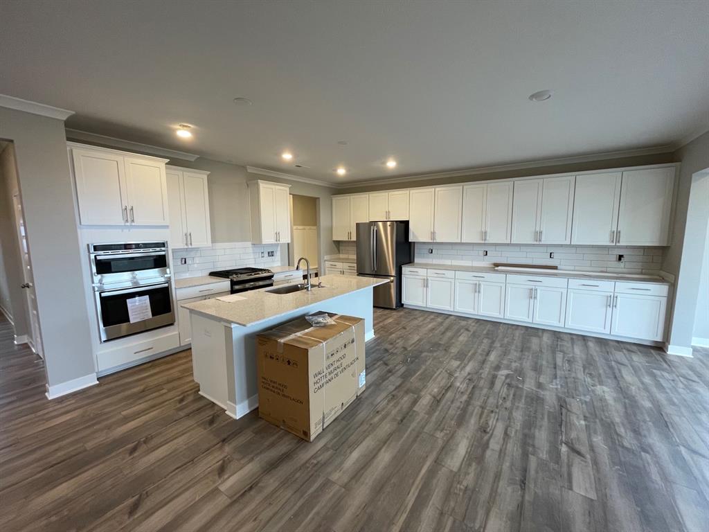 3722 Tipperlin Road