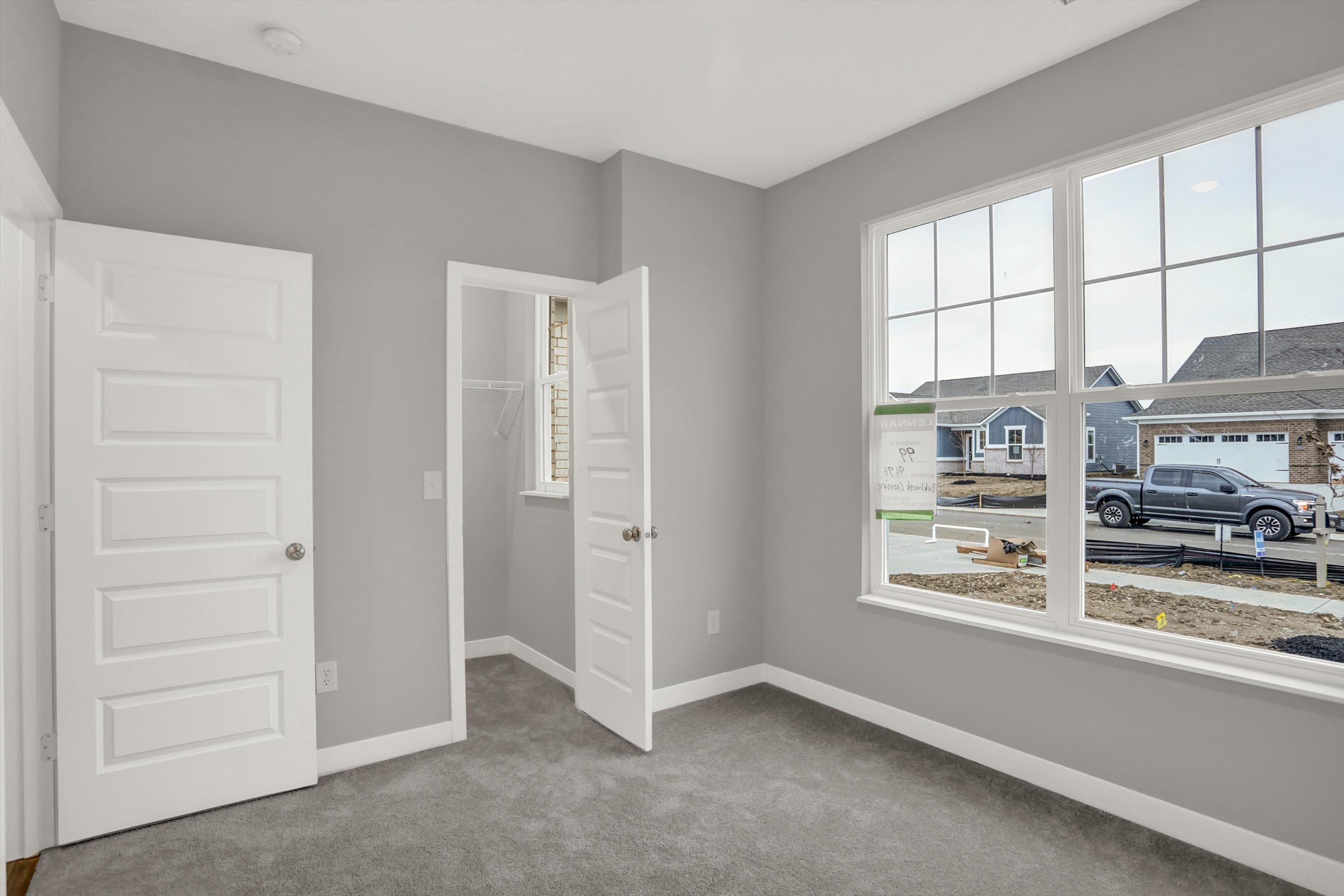 9696 Parkhurst Crossing