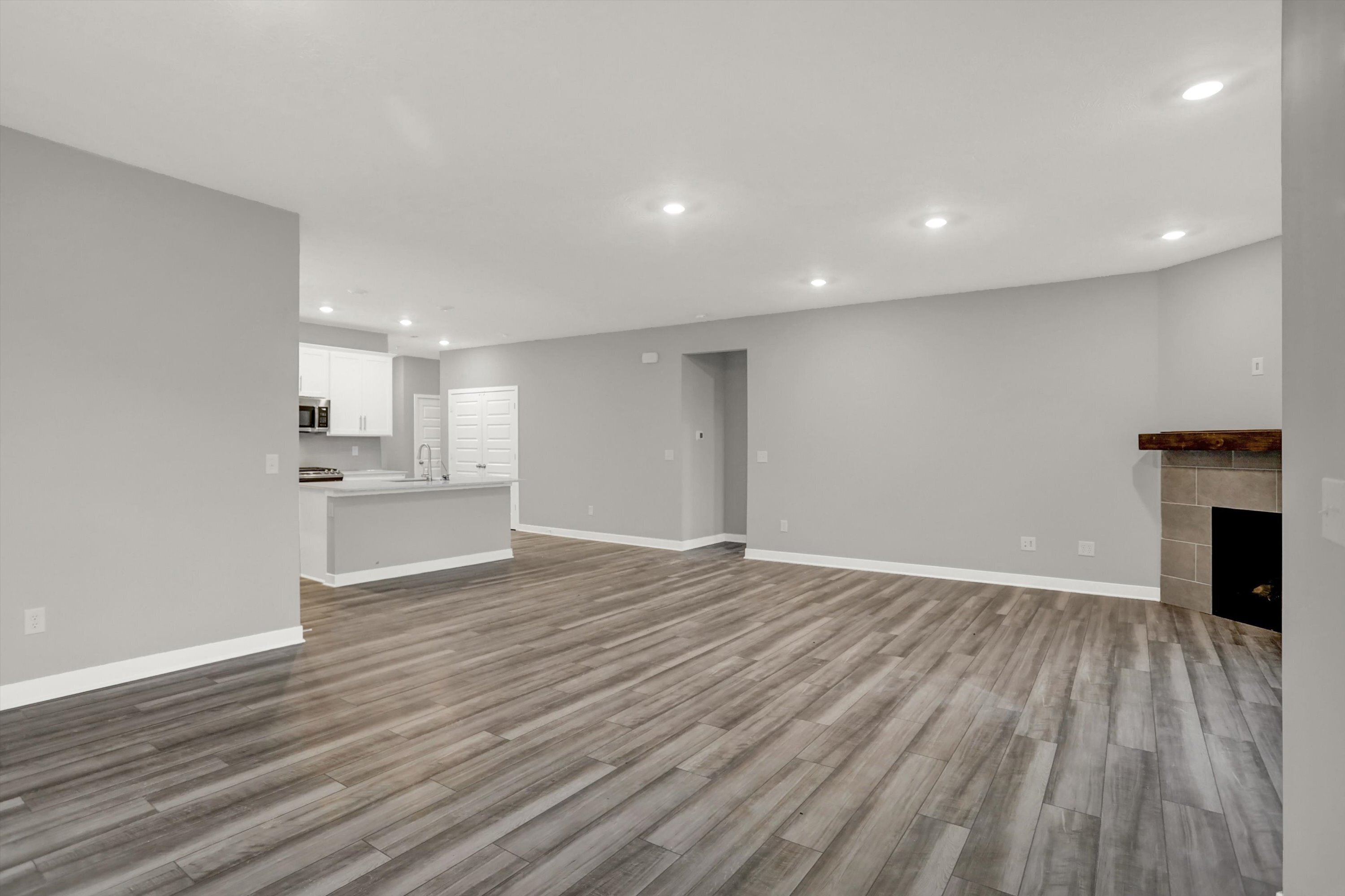 9696 Parkhurst Crossing