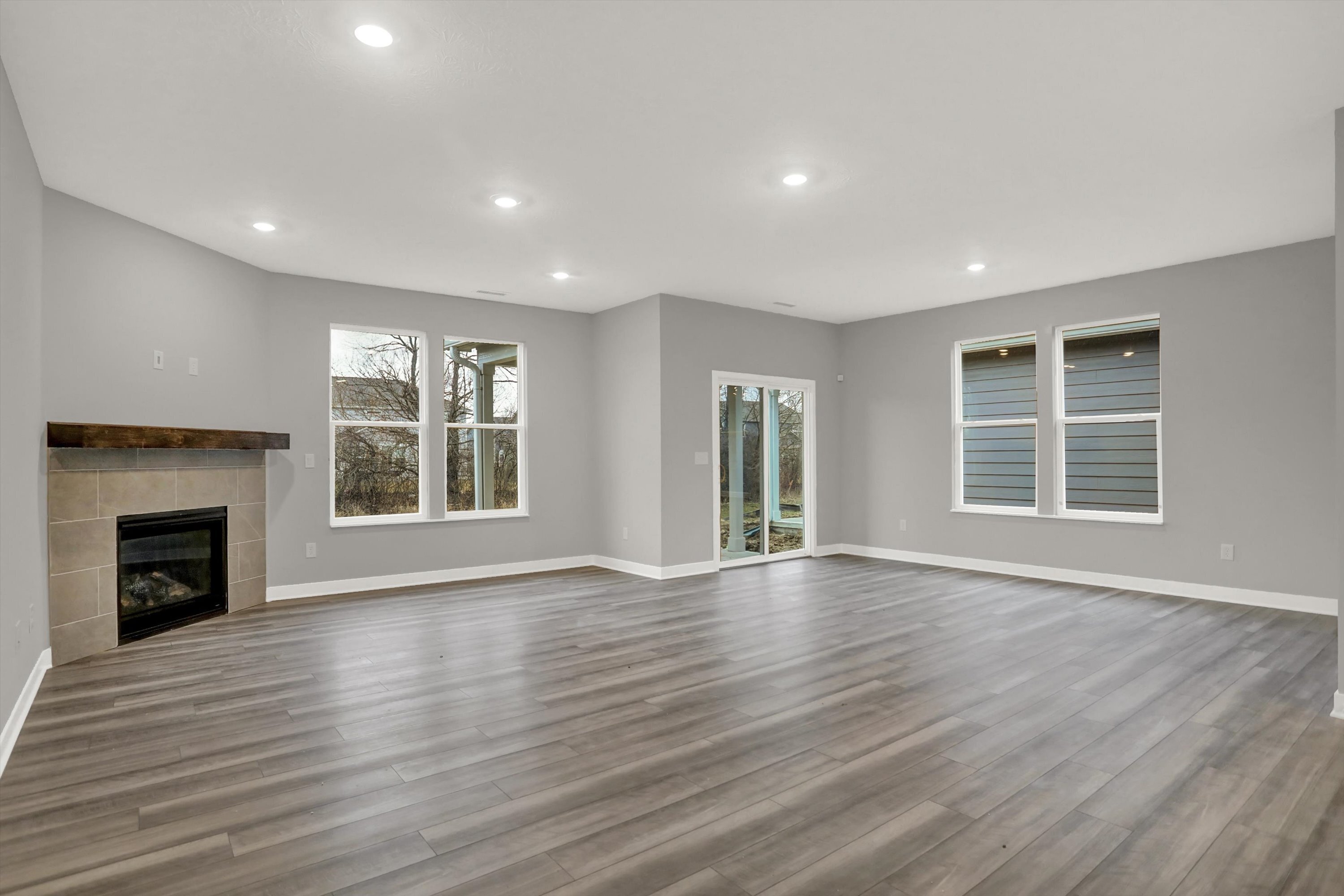 9696 Parkhurst Crossing