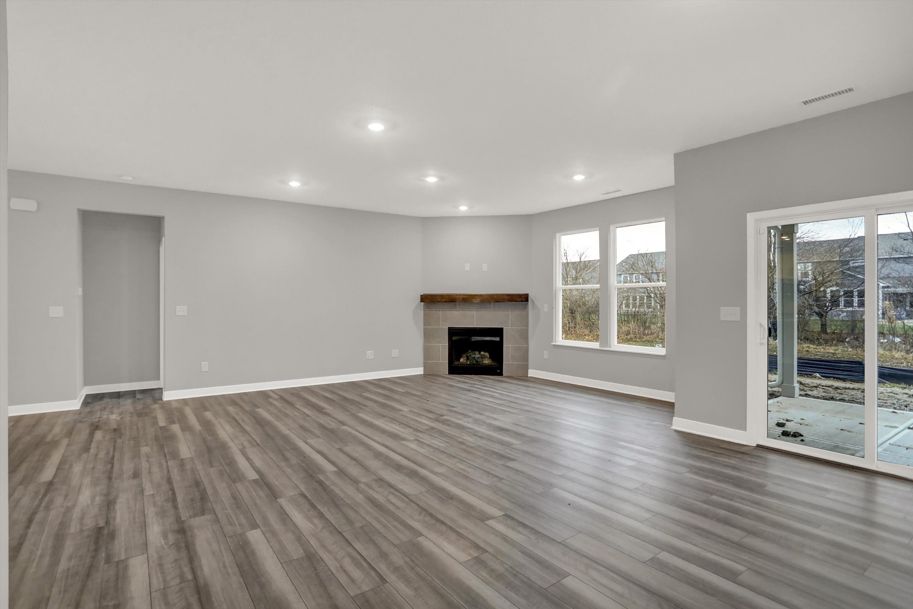 9696 Parkhurst Crossing