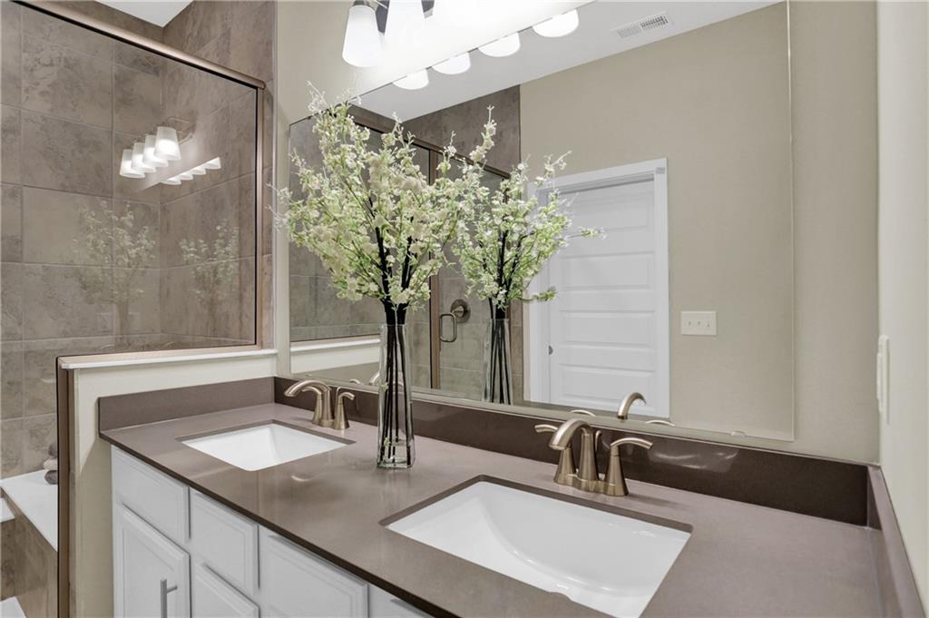 3102 Sharon Circle